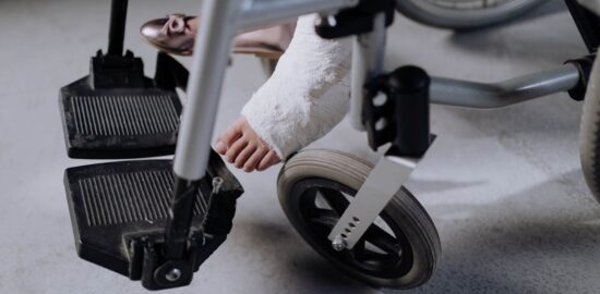 Photo by cottonbro studio: https://www.pexels.com/photo/injured-girl-sitting-on-a-wheelchair-6191128/