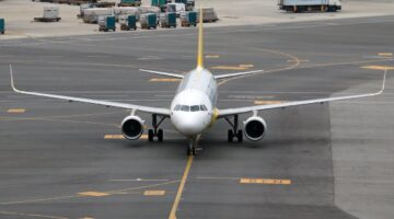 Photo by Jeffry S.S.: https://www.pexels.com/photo/jet-plane-taxiing-on-the-tarmac-to-the-runway-20179536/