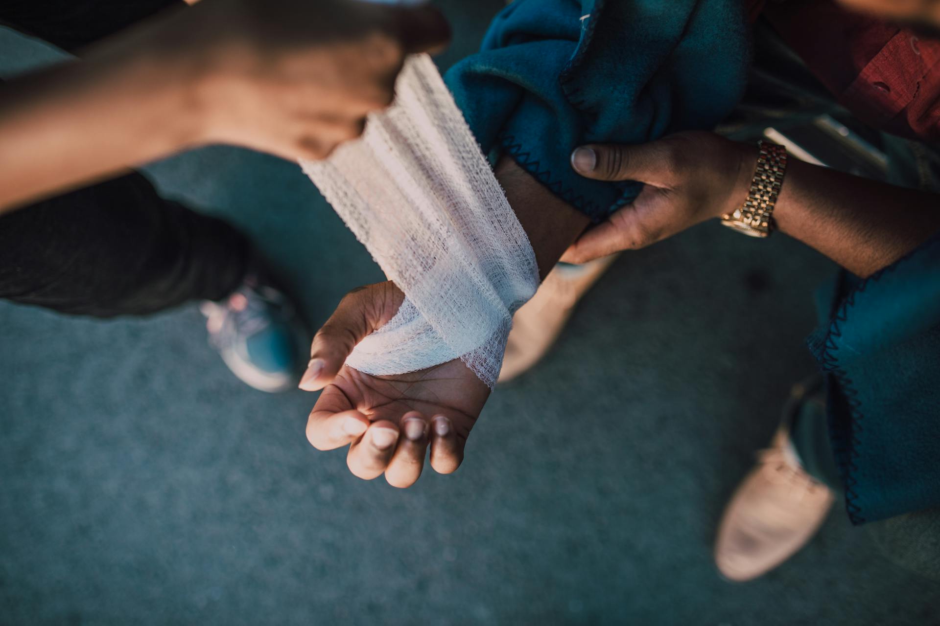 Photo by RDNE Stock project: https://www.pexels.com/photo/person-putting-bandage-on-another-person-s-hand-6519904/